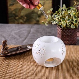 Ceramiczny kominek zapachowy na woski i olejki do aromaterapii